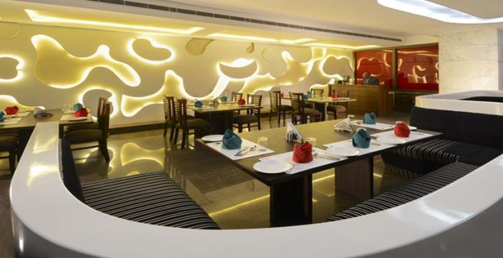Hotel Crimson Palace Агра Екстериор снимка
